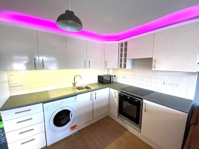 Calcraft Mews, Canterbury CT1, 4 bed property to rent, £1,470 pcm | PrimeLocation