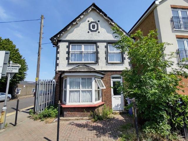 Calcutta Road, Tilbury, Tilbury RM18, 1 bed flat to rent, £1,200 pcm | PrimeLocation