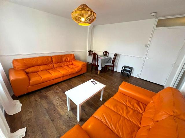 Caldecott Way, London, E5 0DA, United Kingdom | 5 bed duplex for rent #138989774 | Rentberry