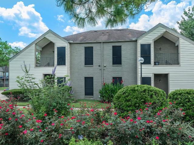 Calder Square 1 Bedroom Apartment for Rent at 1111 W Main St, League City, TX 77573