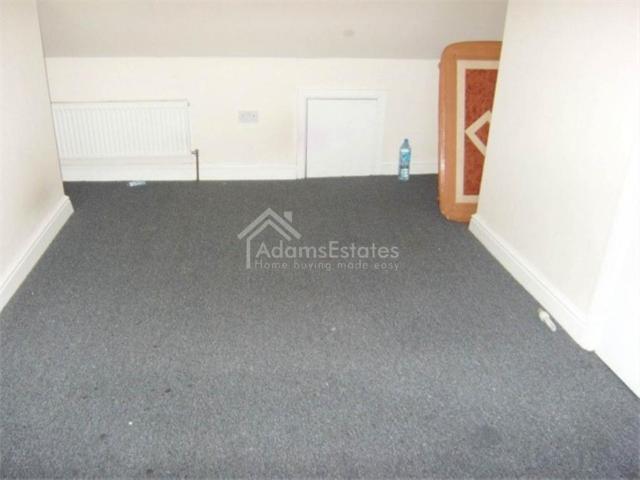 Calder Road, Dewsbury 2 bed terraced house to rent £600 pcm £138 pw