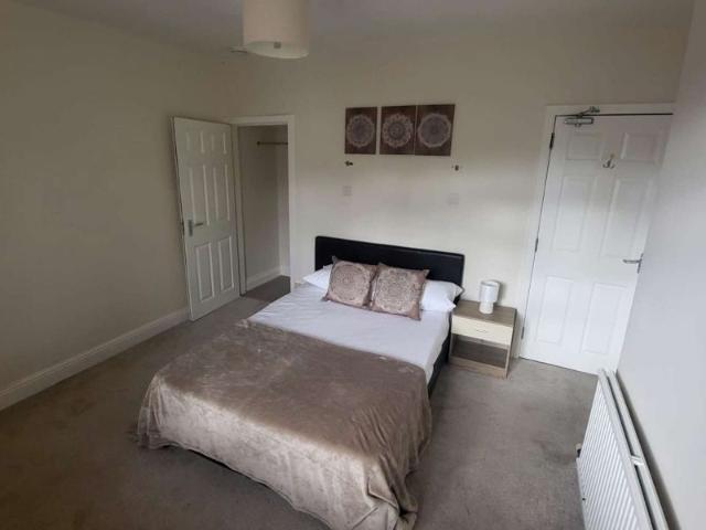 Calderdale, UK HX1, 4 bed shared accommodation to rent, £400 pcm | PrimeLocation