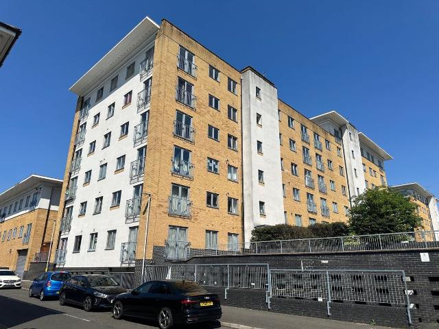 Caldon House Waxlow Way, Northolt UB5, 2 bed flat to rent, £1,700 pcm | PrimeLocation