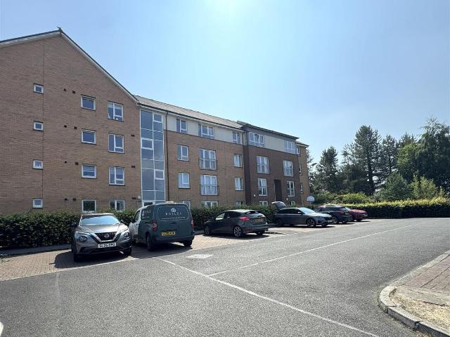 Caledonia Street, Clydebank G81, 2 bed flat to rent, £995 pcm | PrimeLocation