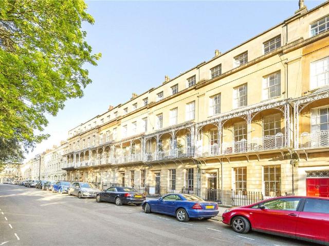 Caledonia Place, Clifton, Bristol BS8, 2 bed flat to rent, £1,800 pcm | PrimeLocation