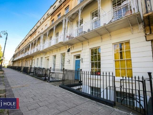 Caledonia Place, Bristol, Bristol. 2 bed apartment to rent £1,800 pcm £415 pw