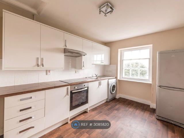 Caledonia Place, Bristol BS8, 2 bed flat to rent, £1,850 pcm | PrimeLocation