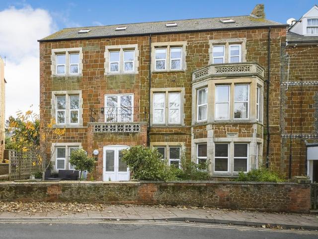 Caledonian House, Hunstanton, PE36 1 bed flat to rent £750 pcm £173 pw