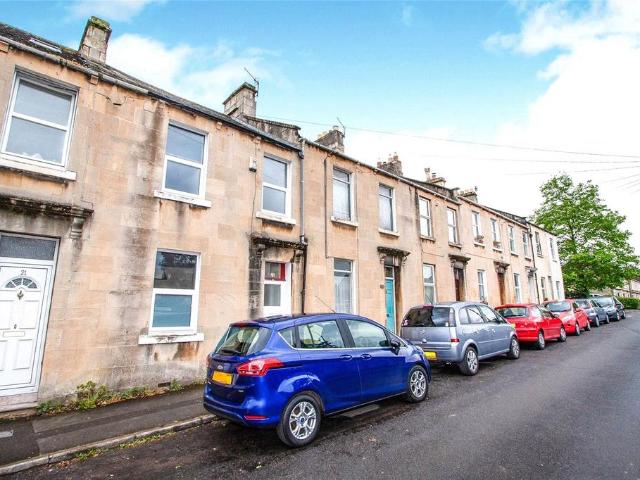 Caledonian Road, Bath, BA2 4 bed semi detached house to rent £750 pcm £173 pw