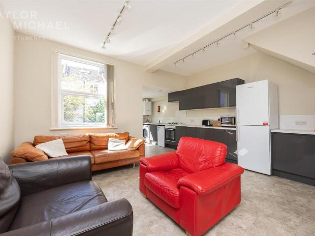 Caledonian Road, Brighton 6 bed terraced house to rent £4,056 pcm £936 pw