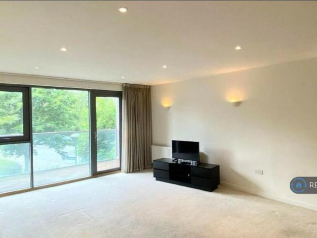 Caledonian Road, Bristol, BS1 2 bed flat to rent £2,000 pcm £462 pw