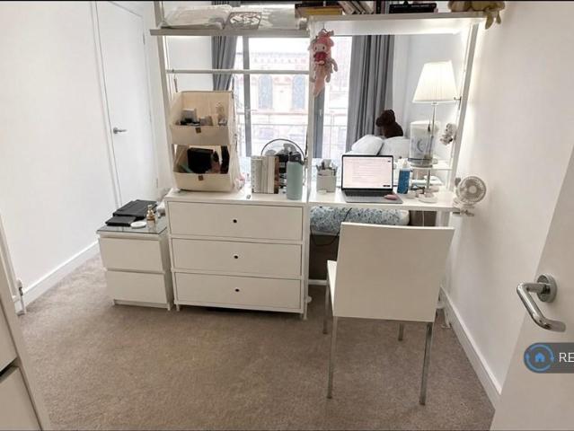 Caledonian Road, London, N7 1 bed in a flat share to rent £1,325 pcm £306 pw