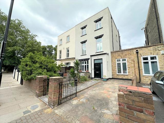 Caledonian Road, London N7, 2 bed flat to rent, £2,400 pcm | PrimeLocation