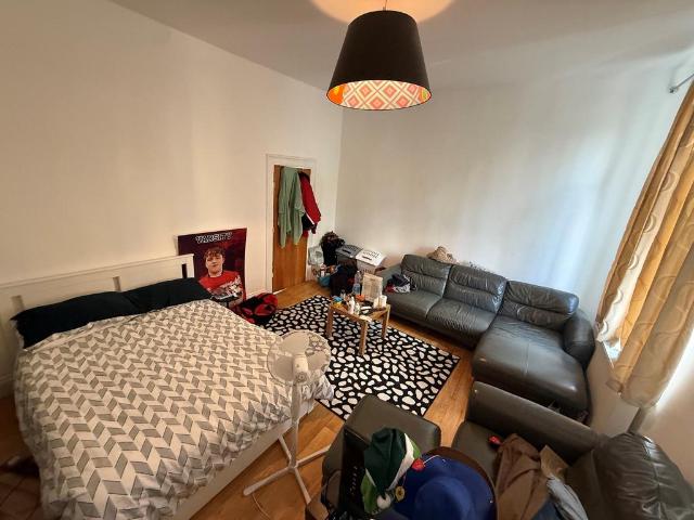 Caledonian Road, London 3 bed flat to rent £3,800 pcm £877 pw