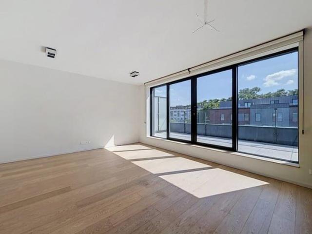 Calevoet: Superb modern penthouse + two terraces