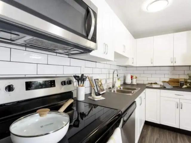 Calgary Falconridge Gardens — 3 Bedroom/2 Bathroom Townhouse