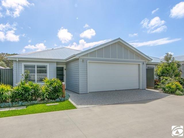 California Dreamin' Upgraded, Furnished & Ready to Enjoy
