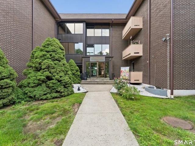 California St Unit A, Stratford, Condo For Sale