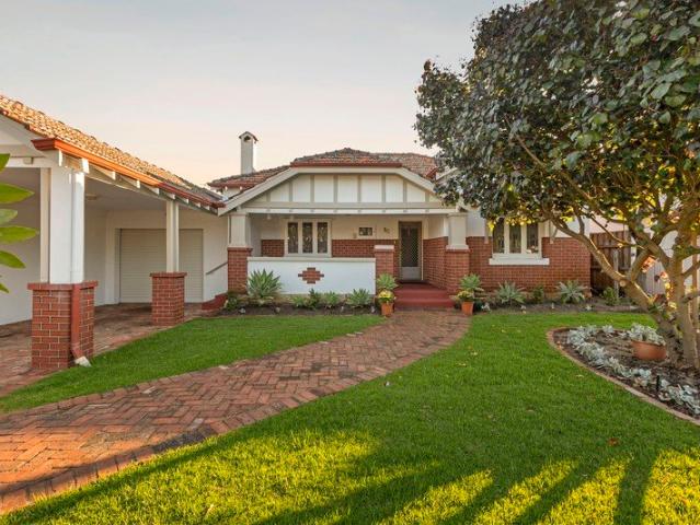 Californian Character, Poolside Living and Family Space