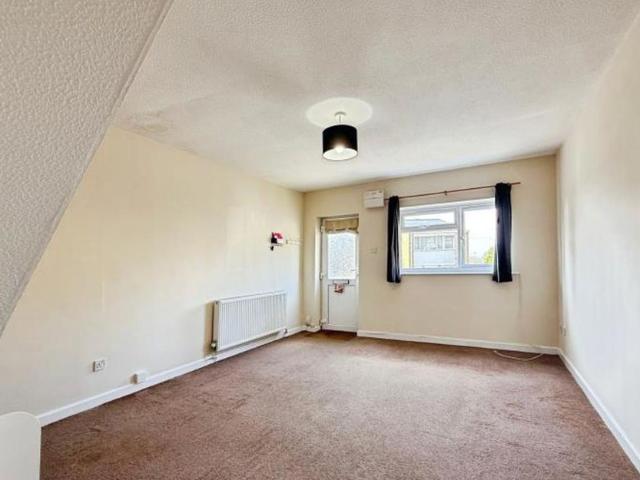 Call NOW to book your viewng for this lovely two bedroom house in this really popular location