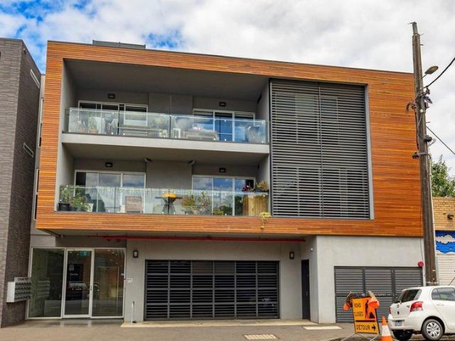 Call Clifton Hill home