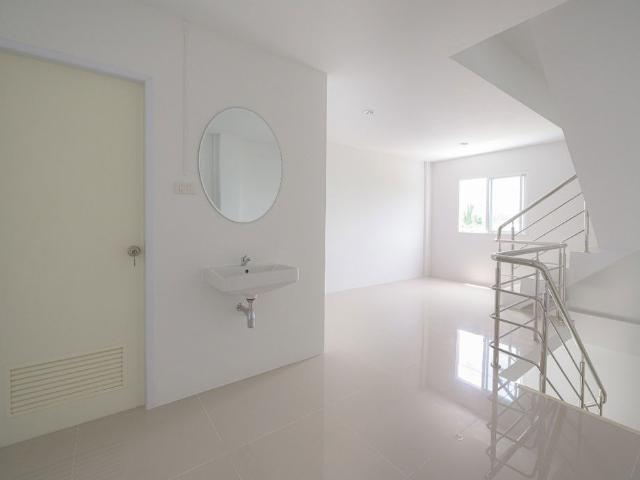 Call: 095 645 6 THEE Home Pathumthani Klong 5 โฮมออฟฟิศใหม่ 3.5 ชั้น 168 ตารางเมตร 2 ห้องนอน 3 ห้องน้ำ ใกล้รถไฟฟ้าสีเขียวเข้ม คูคต