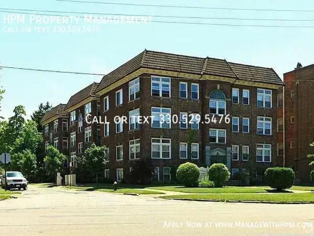 CALL 330 529 5476 TO SCHEDULE A SHOWING!