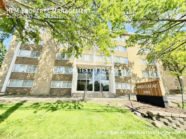 CALL 330 933 2216 TO SCHEDULE A SHOWING!
