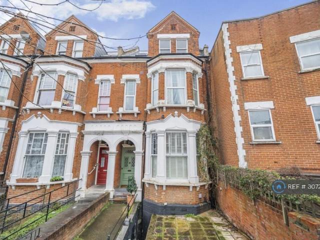 Callcott Road, London, NW6 2 bed flat to rent £2,700 pcm £623 pw