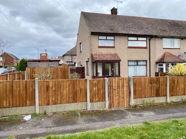 Callan Grove, South Ockendon 3 bed terraced house to rent £1,850 pcm £427 pw