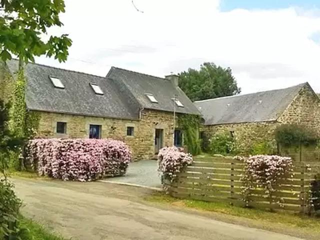 Callac 22160 Achat / Vente maison 4 pièces t4 au dernier étage