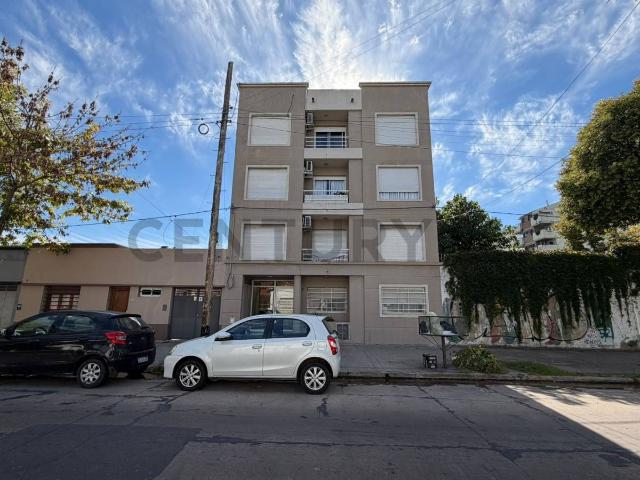 Calle 33 e/ 15 y 16 | Departamento de 1 dormitorio en alquiler