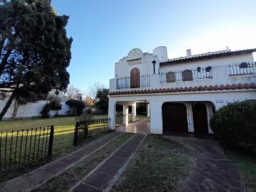 Calle 362 N°1046 e. 310 y 311