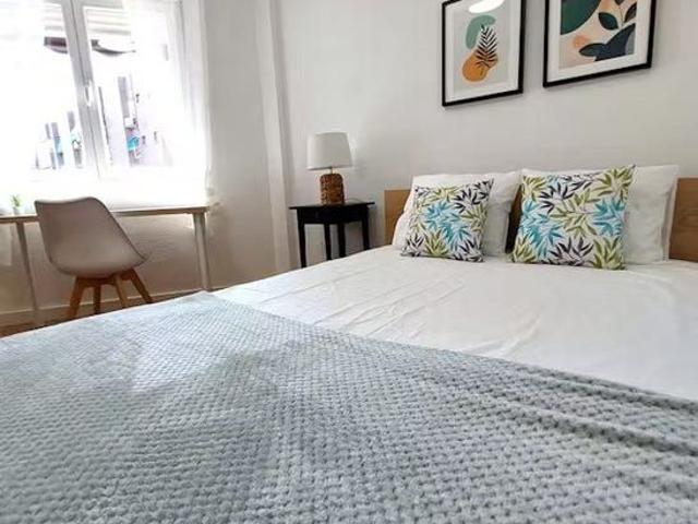 Calle Valdemorillo, Getafe, Community of Madrid 28901