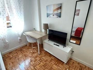 Calle Valdemorillo, Getafe, Community of Madrid 28901