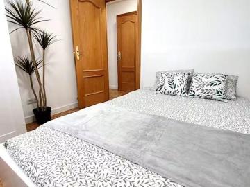 Calle Valdemorillo, Getafe, Community of Madrid 28901