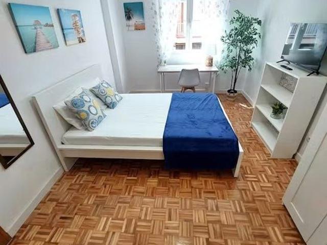 Calle Valdemorillo, Getafe, Community of Madrid 28901