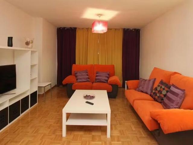 Calle Violeta Parra, Getafe, Community of Madrid 28903
