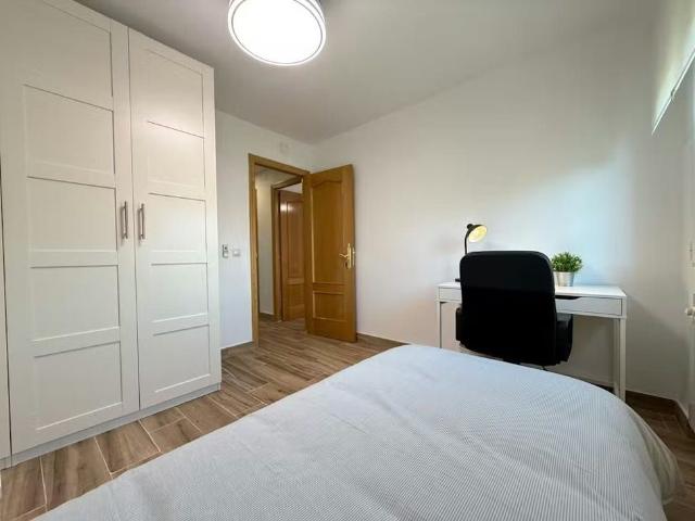 Calle Acuario, Madrid, Community of Madrid 28042