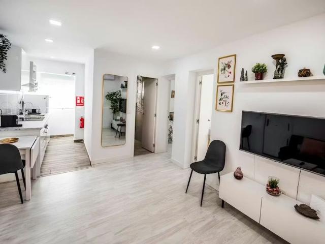 Calle Aguadulce, Madrid, Community of Madrid 28042