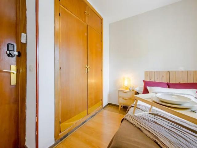 Calle Aguamarina, Pozuelo de Alarcón, Community of Madrid 28224