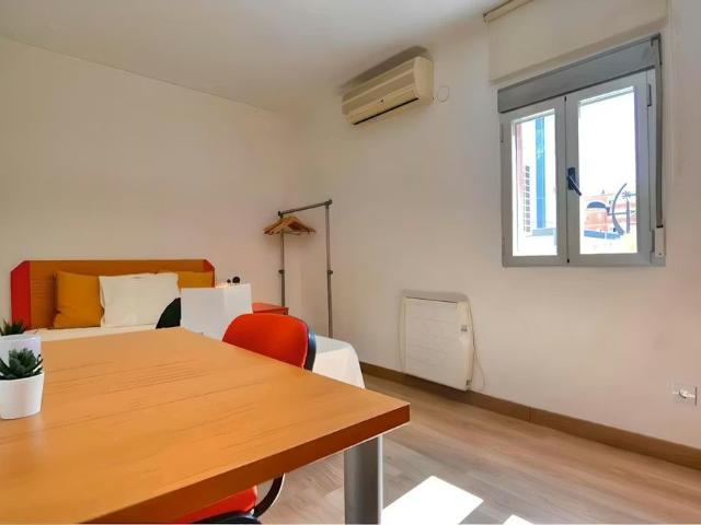 Calle Amapola, Getafe, Community of Madrid 28903