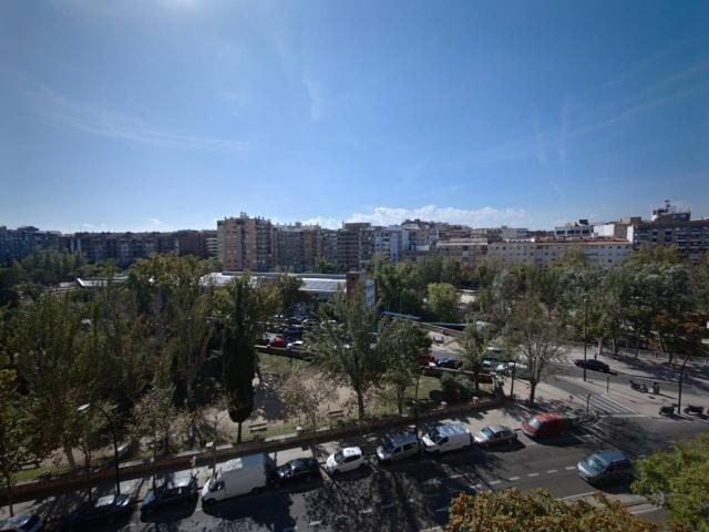 CALLE ASALTO, EXCELENTE UBICACION MUY LUMINOSO Y BONITAS VISTAS