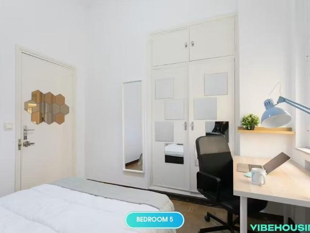 Calle Arcipreste de Hita, Madrid, Community of Madrid 28015