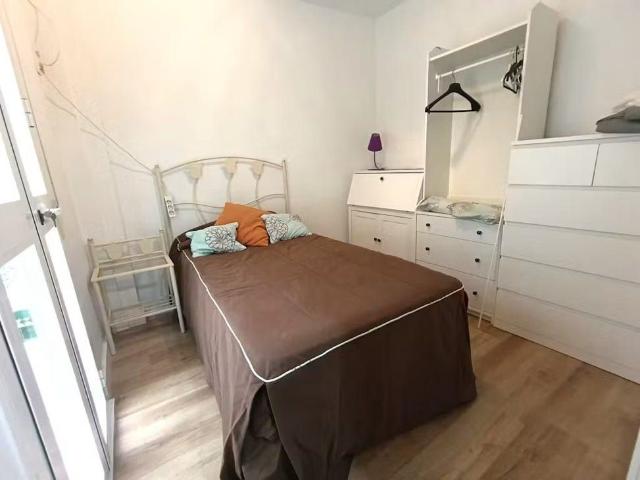 Calle Arrayán, Sevilla, Andalusia 41003