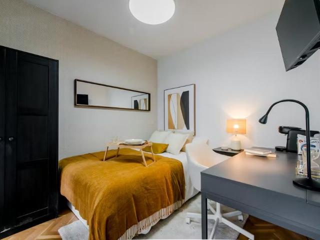 Calle Berna, Pozuelo de Alarcón, Community of Madrid 28224