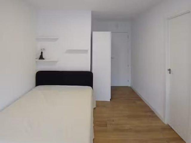 Calle Besolla, Madrid, Community of Madrid 28025