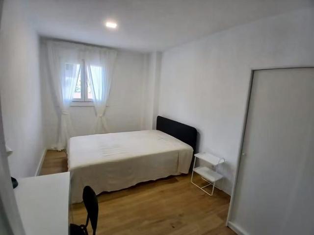 Calle Besolla, Madrid, Community of Madrid 28025