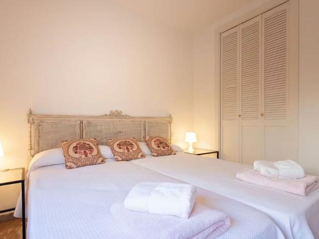 Calle Betis, Sevilla, Andalusia 41010