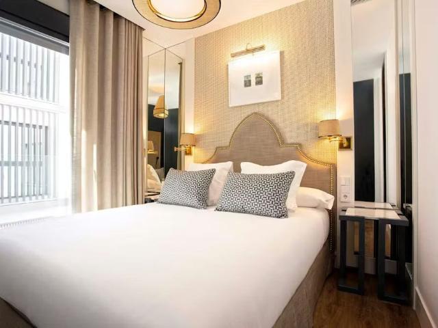 Calle Betis, Sevilla, Andalusia 41010